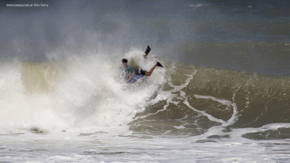 ESCOLLERA NECOCHEA